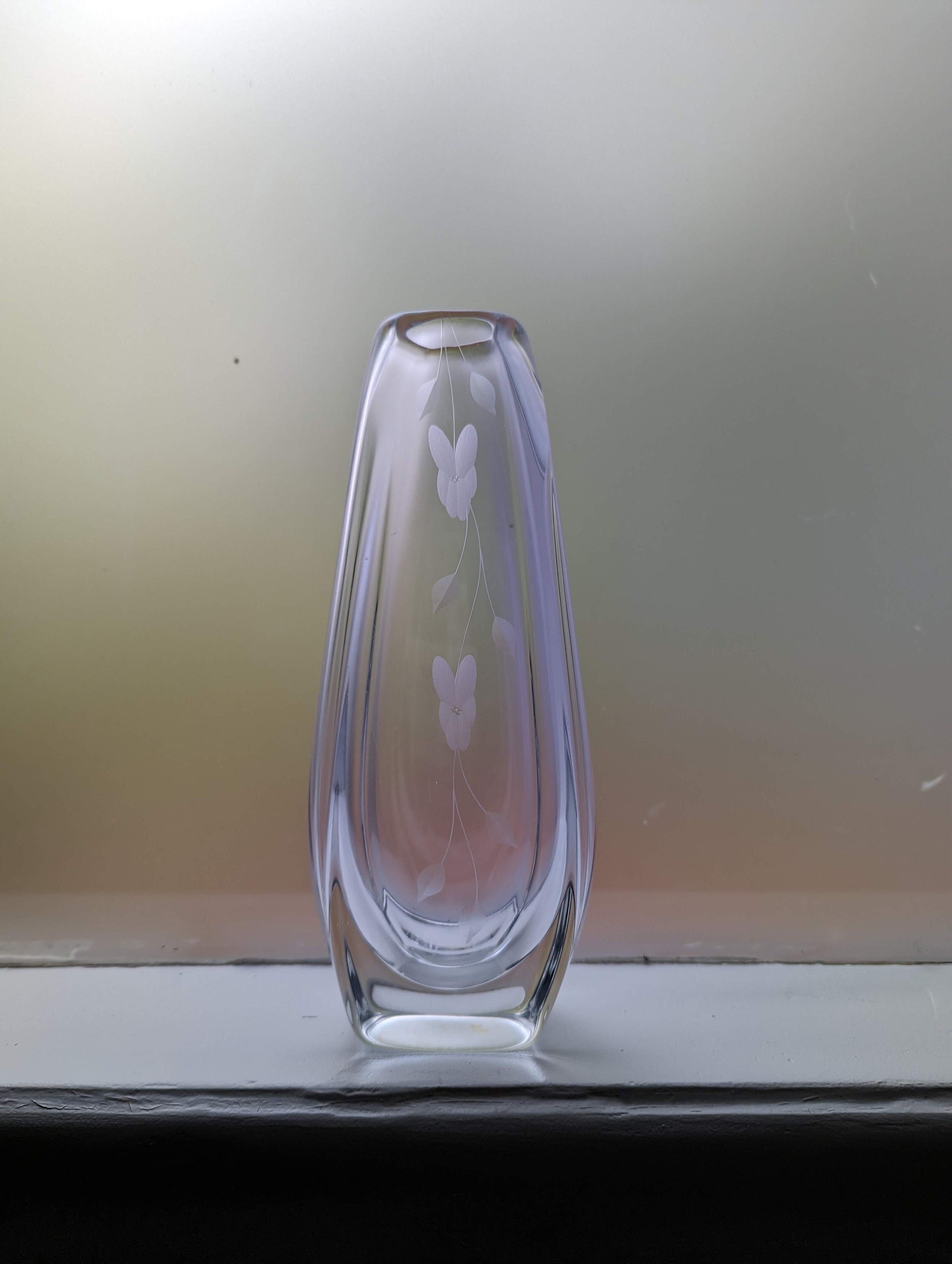 Vintage Sweden Kosta Boda 『Teardrop』 Vintage Etched Fish & Seaweed Kosta Boda Teardrop Shaped