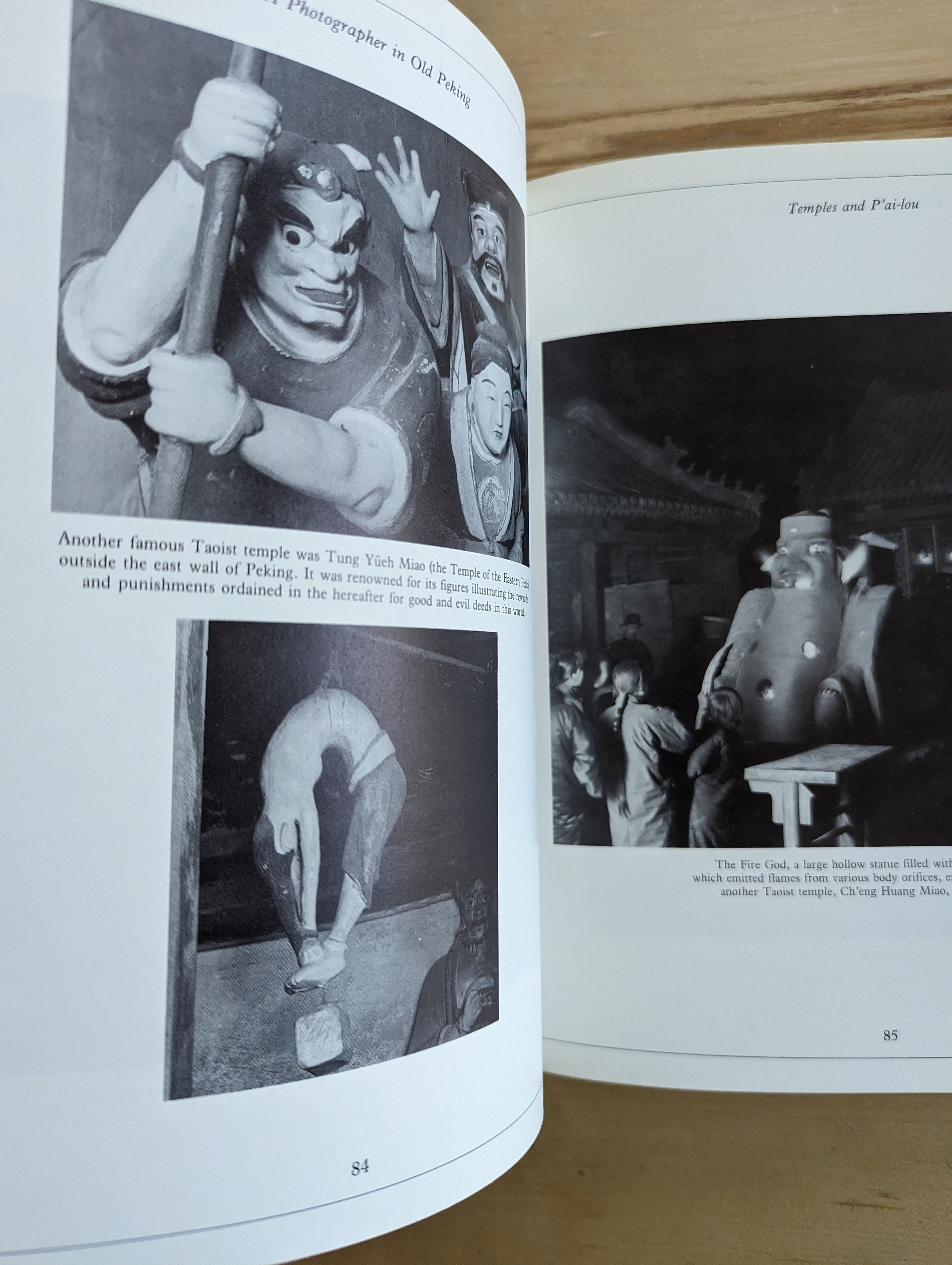 Hedda Morrison: A Photographer in Old Peking, Oxford University