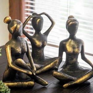 Set of 3 Yoga Women Statue,Womans Sculp, Meditating Yoga Home Decorture, Elegant Yoga Girl Statue,Unique Home Decor Yoga & Meditation Lovers