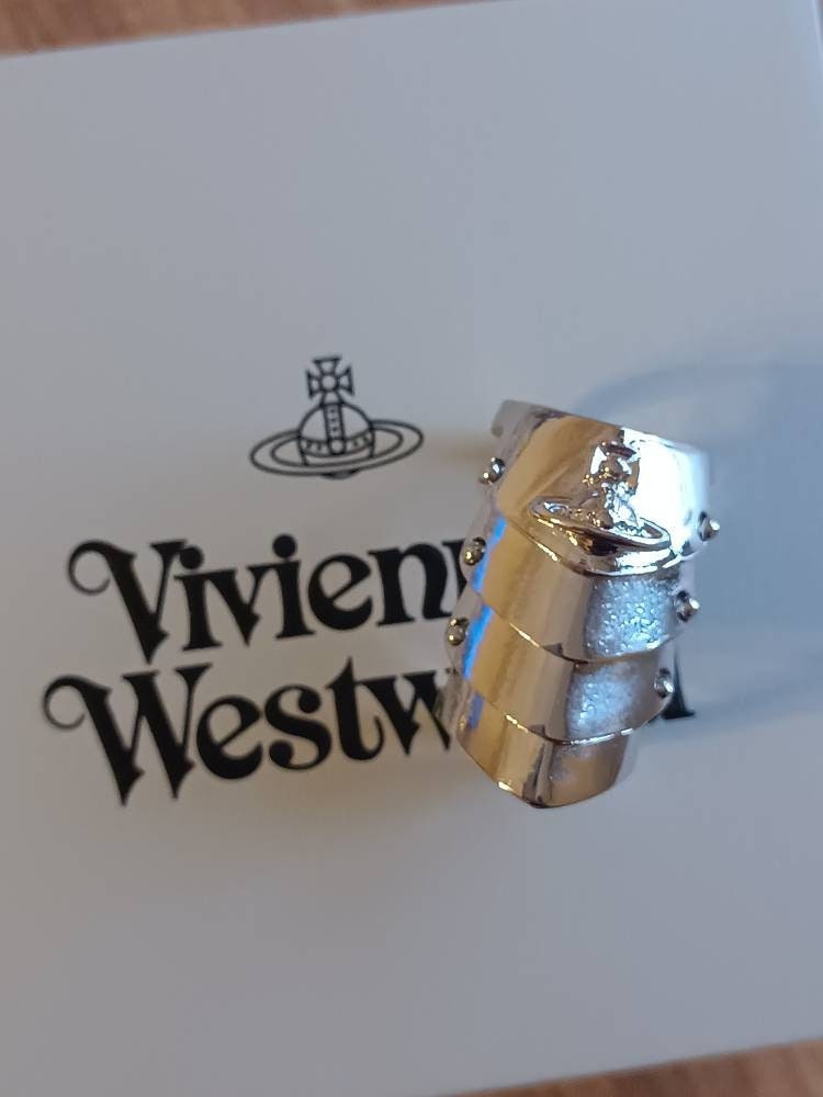 Western Pacific vivienne Westwood after four armor ring Vivian Saturn for  men and women lovers Roman ring(Normal shipment)