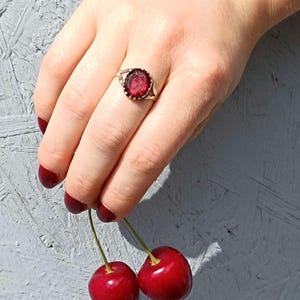 Ein witchy antiker georgianischer Paste Ring