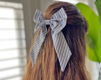 Stripe hair bow