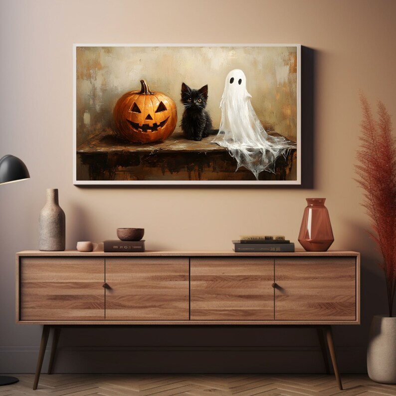 Pode incluir: Um gato preto e uma figura de fantasma branco sentam-se numa prateleira de madeira em frente a uma ab&oacute;bora esculpida. A cena &eacute; pintada em um estilo realista com uma paleta de cores suaves e abafadas.