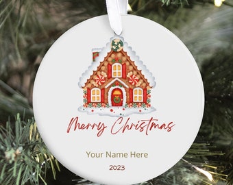 Personalisierte kreisförmige Lebkuchen-Haus-Familien-Weihnachtsverzierungen, kundenspezifische Familienverzierung