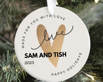 Personalisierte Made with Love Frohe Feiertage Weihnachtsschmuck, ideal für den Austausch von Weihnachtsgeschenken, perfekt zum Feiern der Liebe,