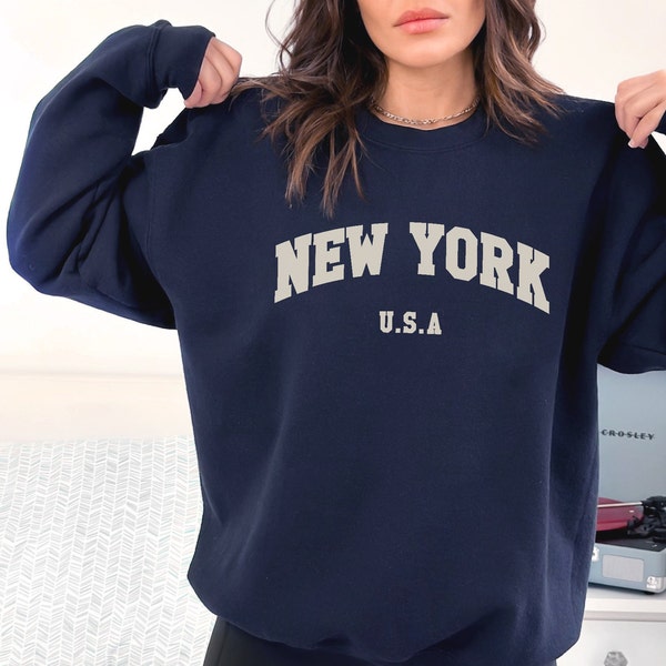 Unisex New York Navy Blue Crewneck Sweatshirt, Collegiate Shirt Women and Men, Retro Crewneck, NYC Sweatshirt, Minimalist Shirt