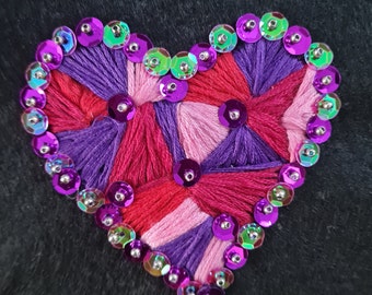 Prendedores bordados