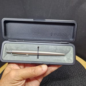 Parker Fountain Pen - White with Silver Trim - Original Case