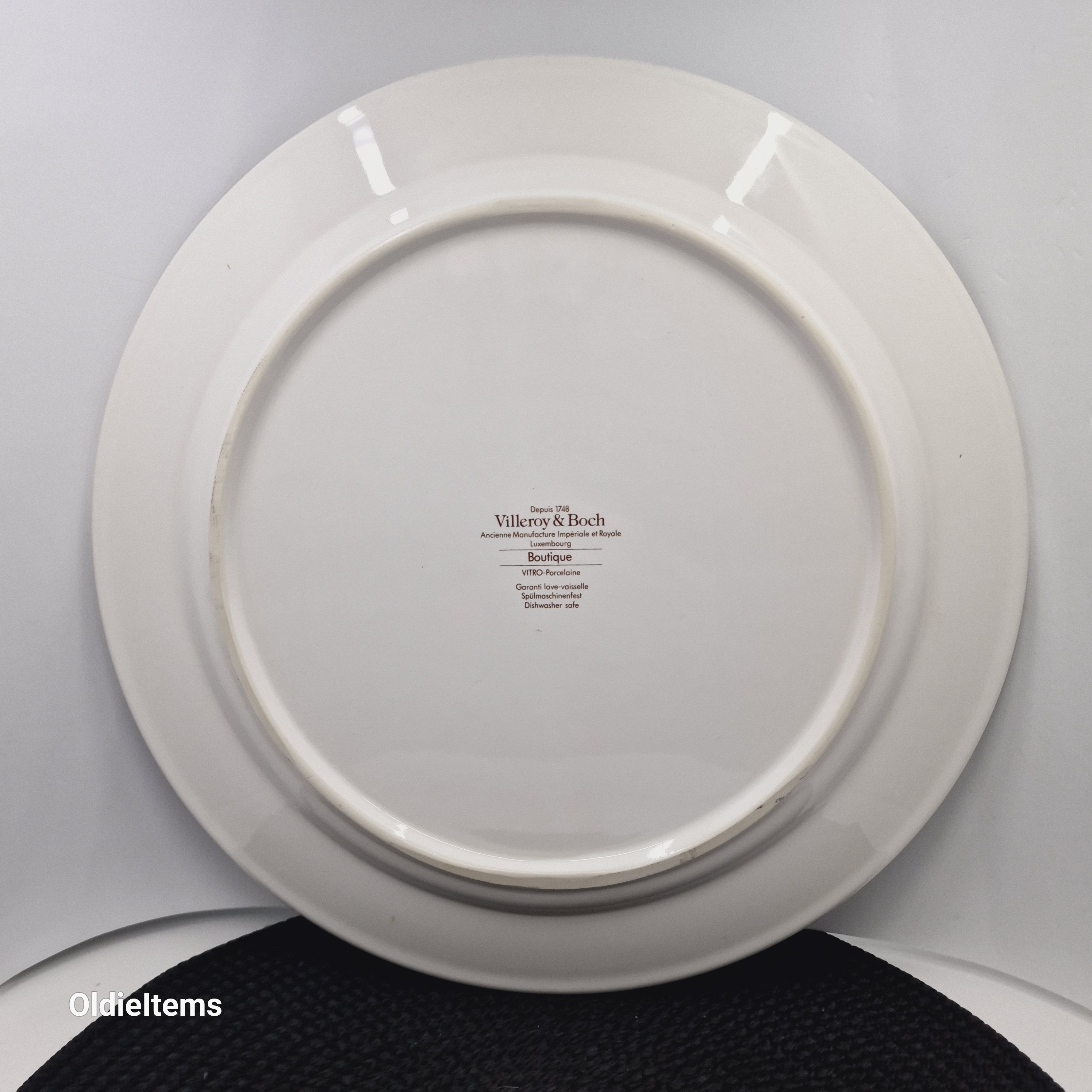 Vintage Villeroy & Boch Plate: Luxembourg Vitro-porcelaine, 30cm