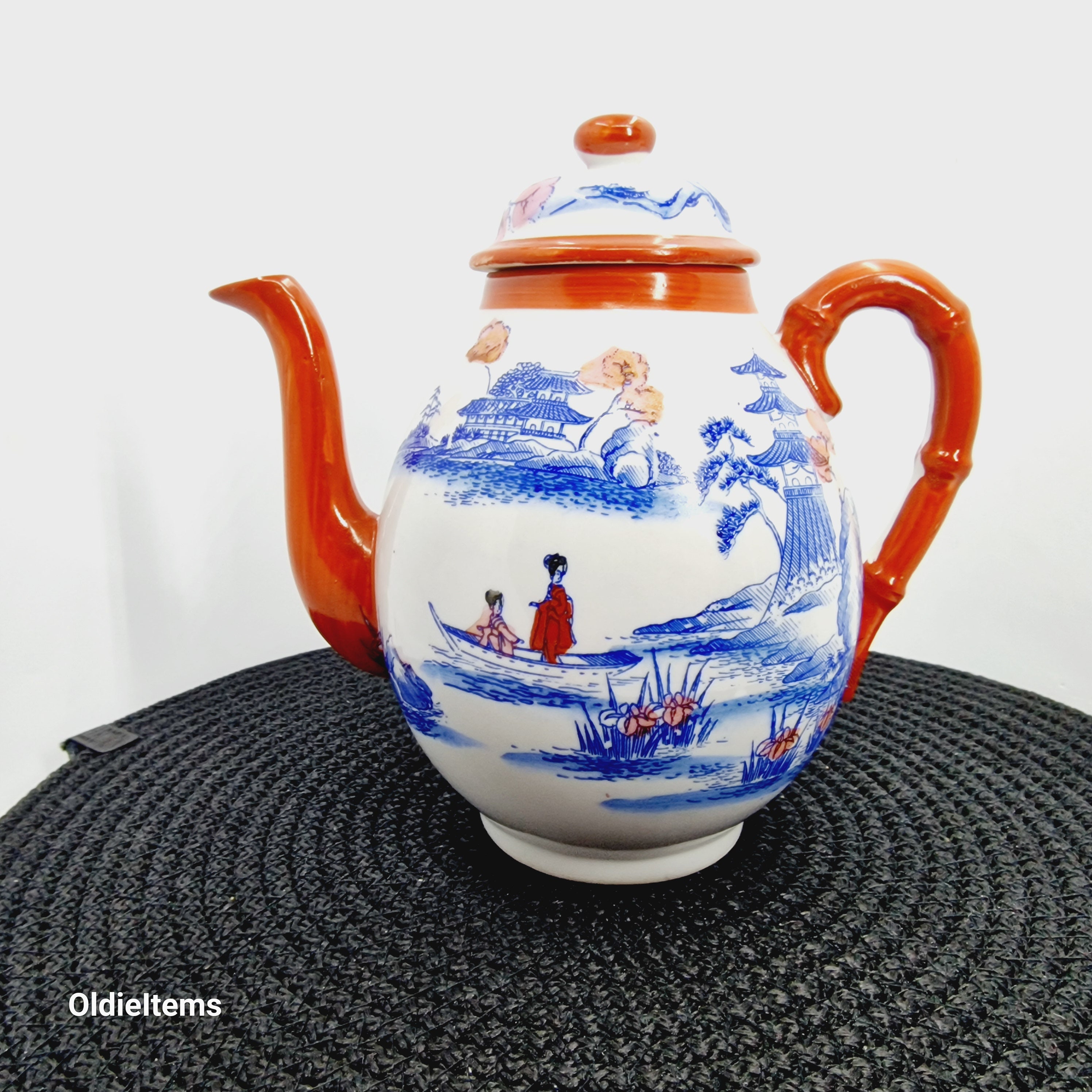 ヴィンテージ九谷焼ティーポットとキャンディジャーセット：青銅の海と
