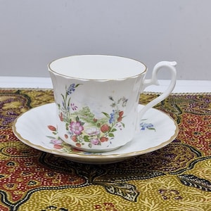 Britische Erdbeer-Teetasse mit Untertasse, Ersatzteil, Vintage-Artikel