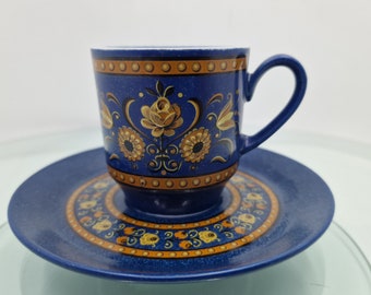 Vintage Winterling Blue 3 oz Teetasse und 12 cm Untertasse mit außergewöhnlichen goldenen Motiven