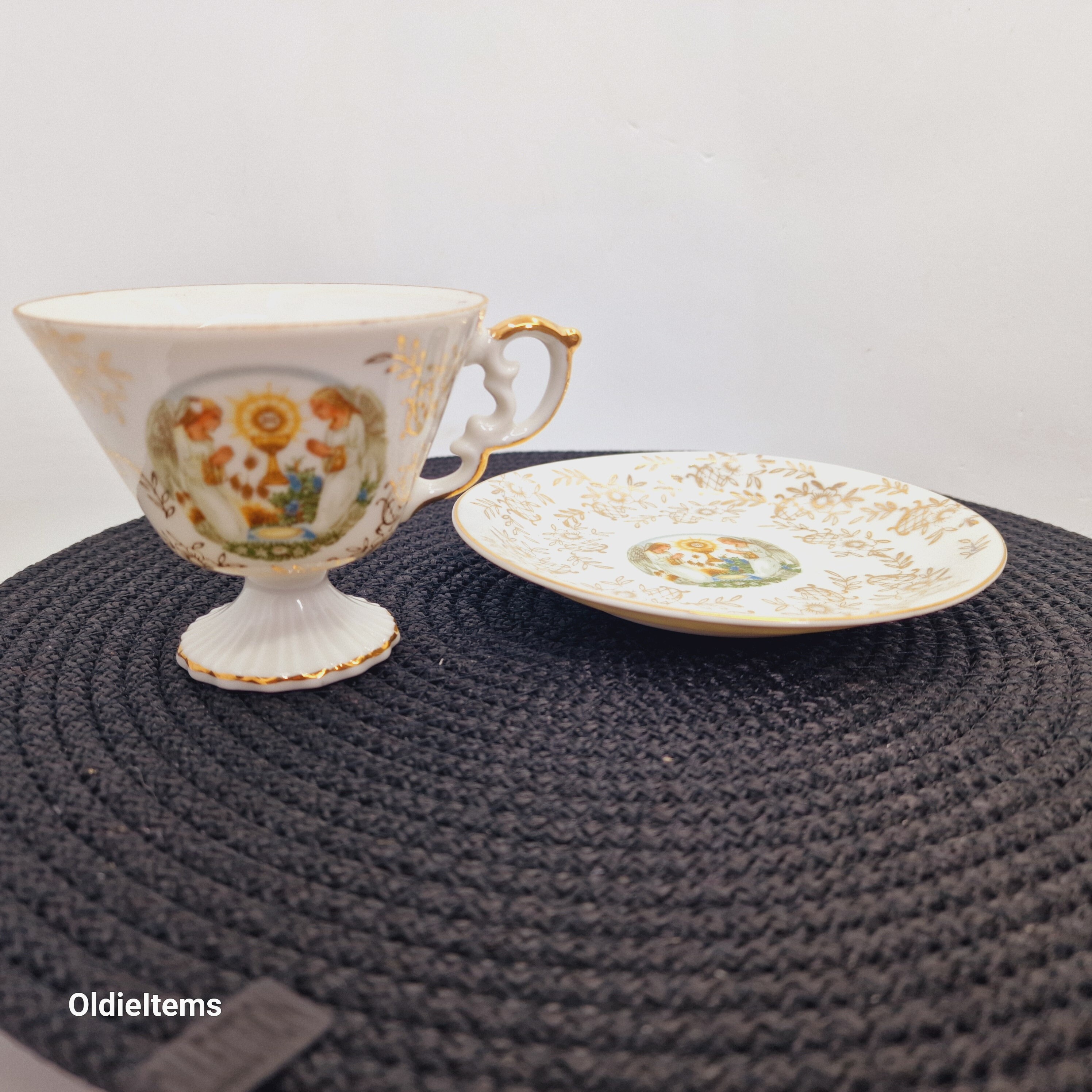 【新品sale】エジプト製サイーディ&バラディ&オリエンタルGold Vintage Dutch Maastricht Cup and Saucer: Golden Leaves, Sacred