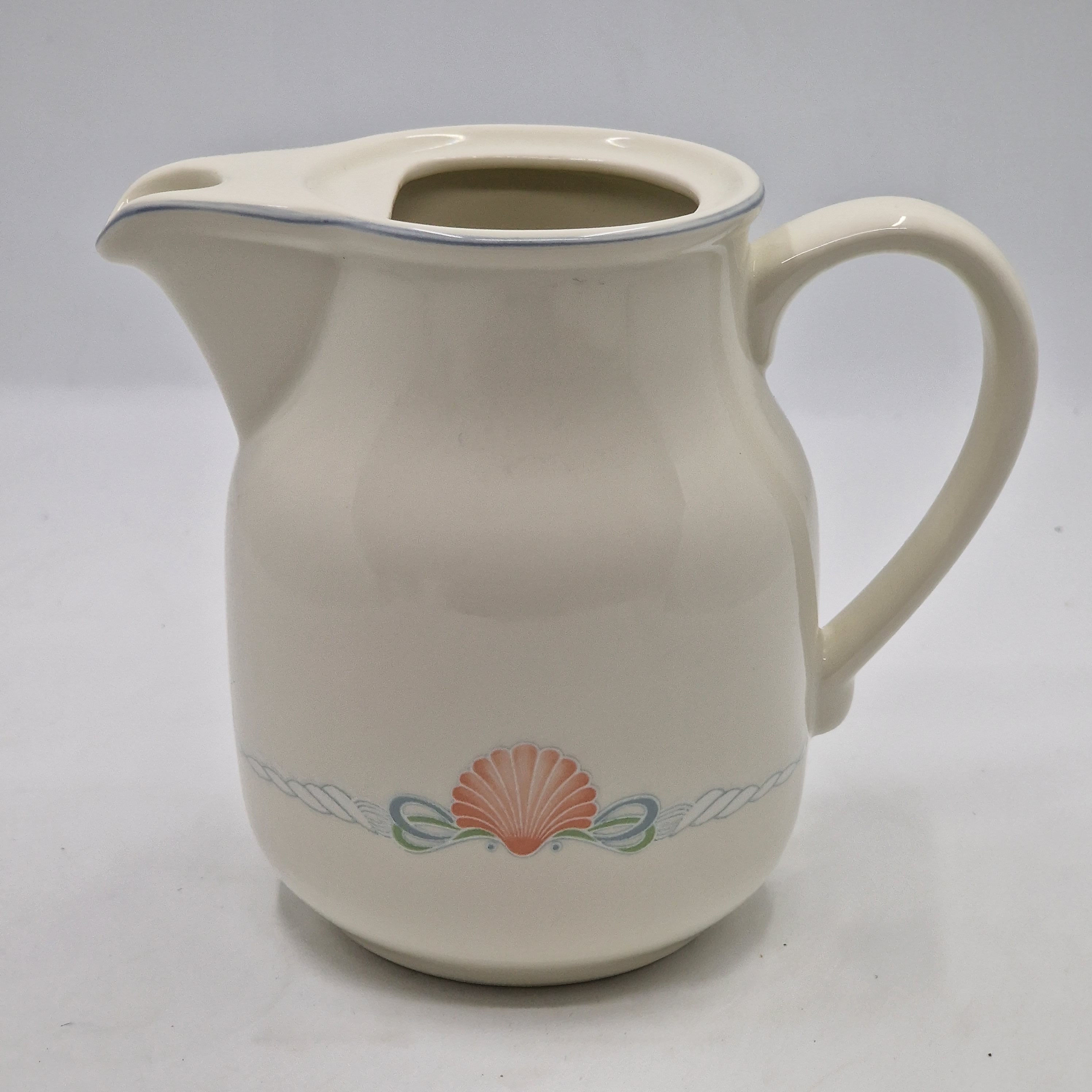 Villeroy & Boch Amalfi Milk Pitcher: Vitro-porcelaine, Pink Floral