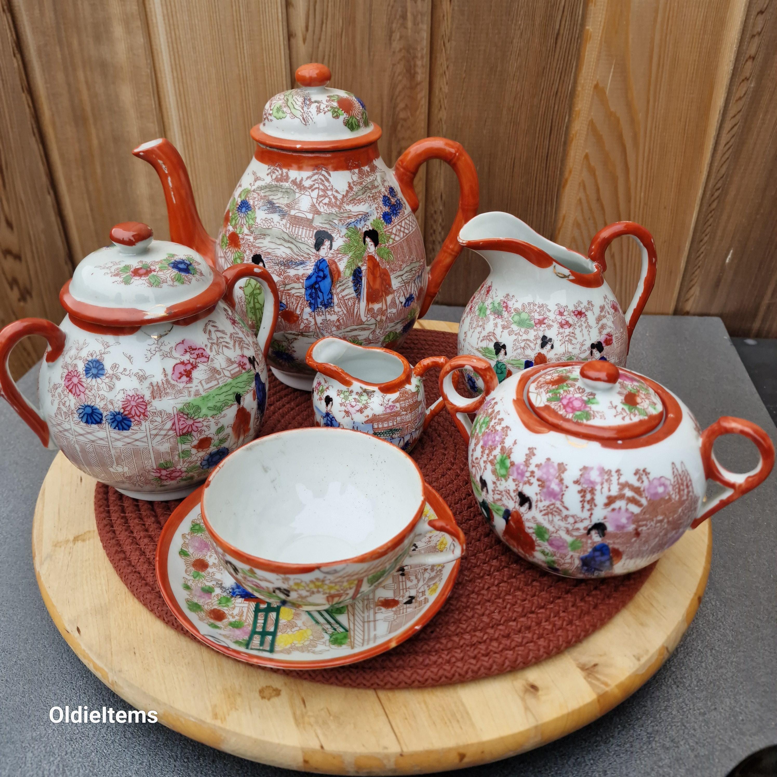 ヴィンテージ九谷焼ティーセット：芸者モチーフのティーポット