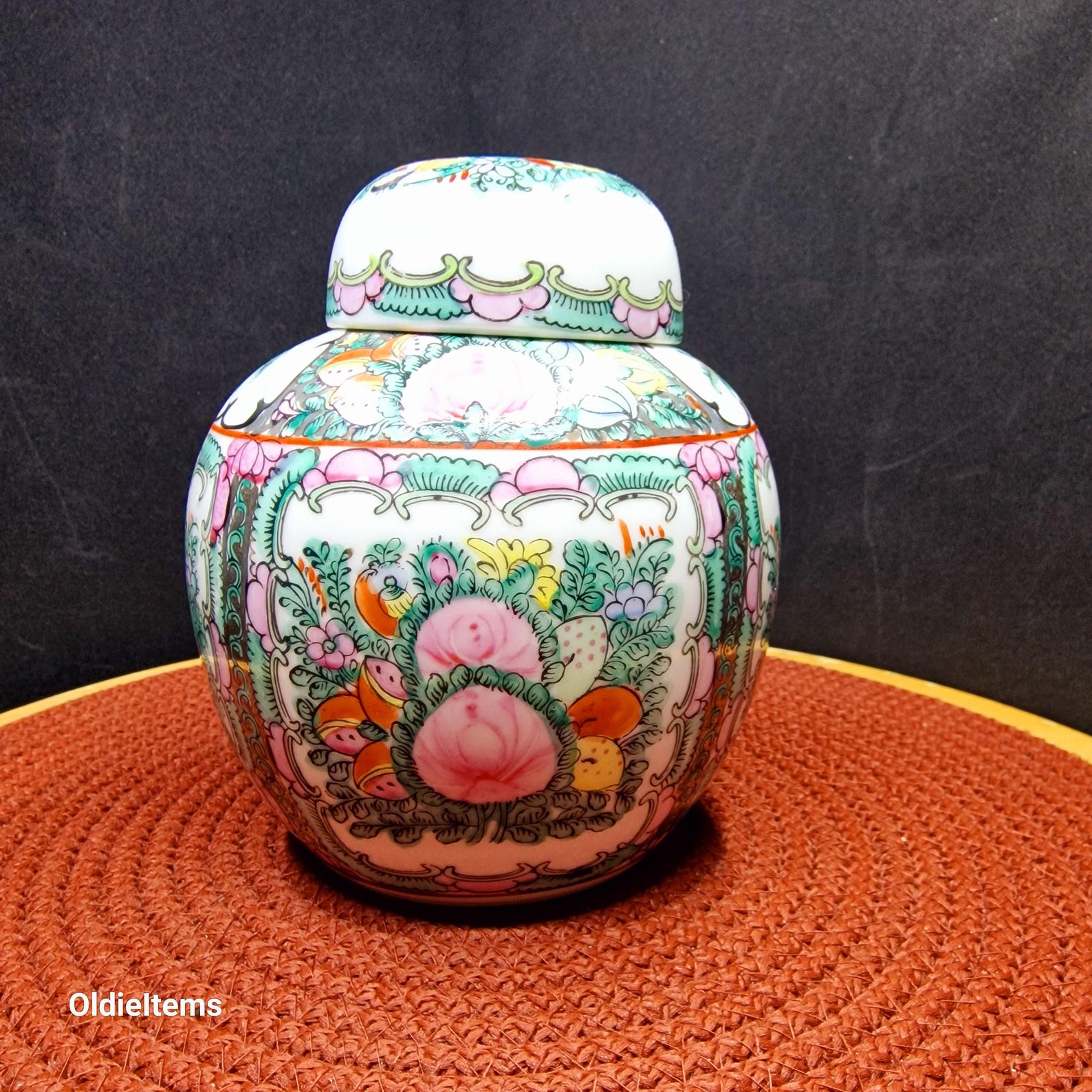 Rose Medallion Ginger Jarnull
