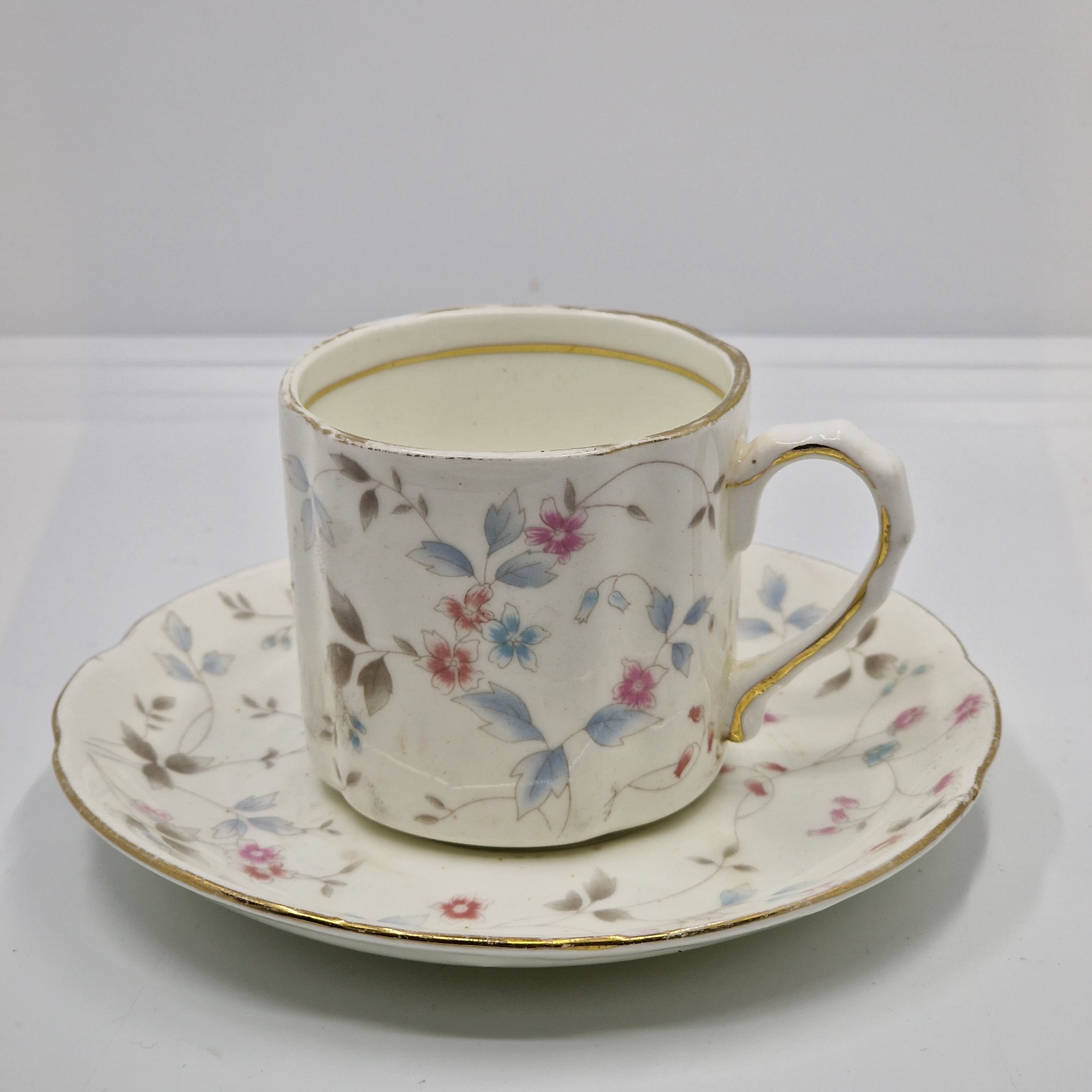 Bone China Balmoral Castle Tea Cups and Saucers, Replacement