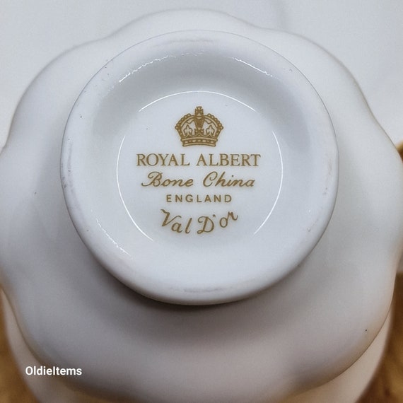 ROYAL CANTERBURY Fine Bone China White 5 Oz Tea Cup and Saucer - Etsy