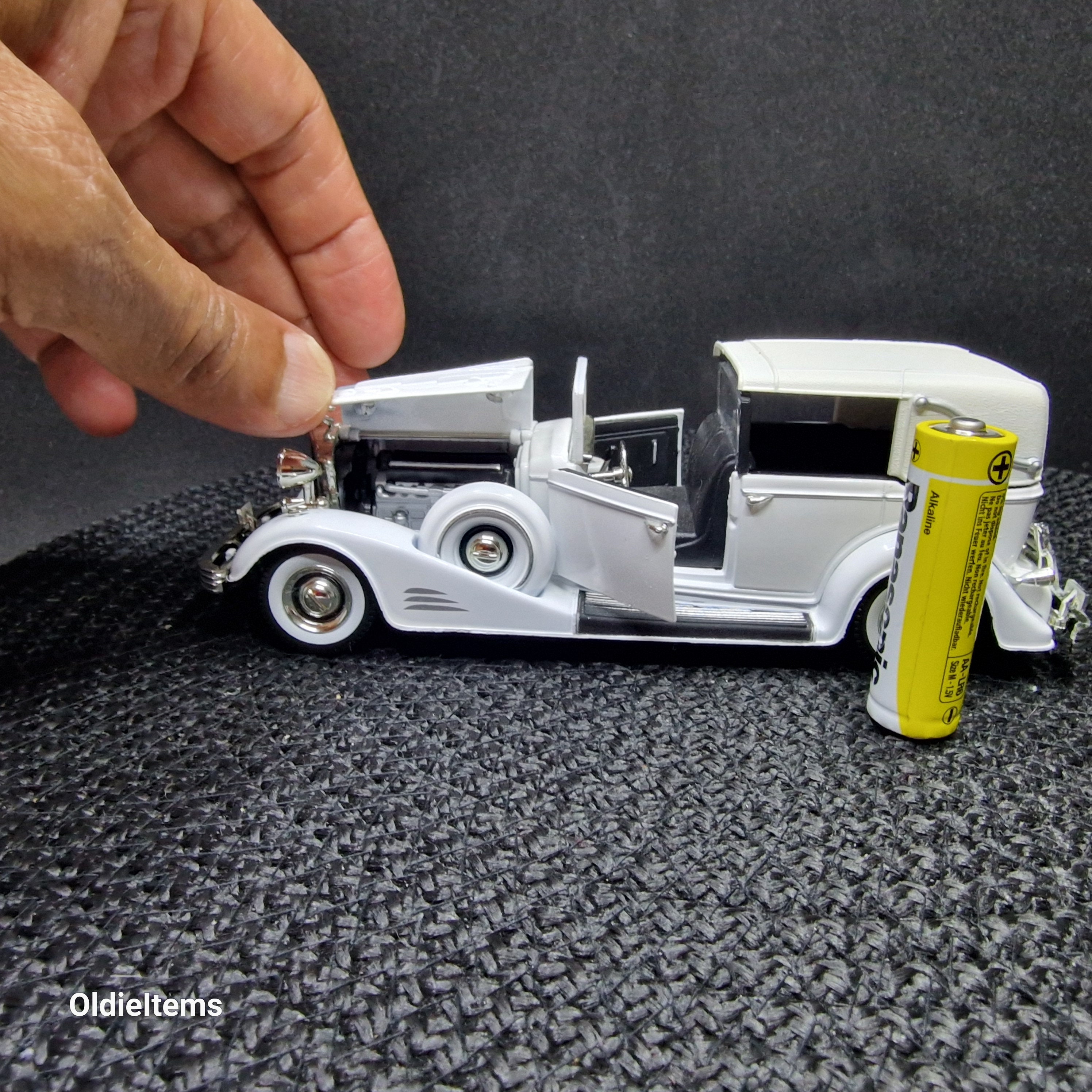 Vintage Anson 1933 Cadillac Town Car: 1/32 Scale Model - Etsy