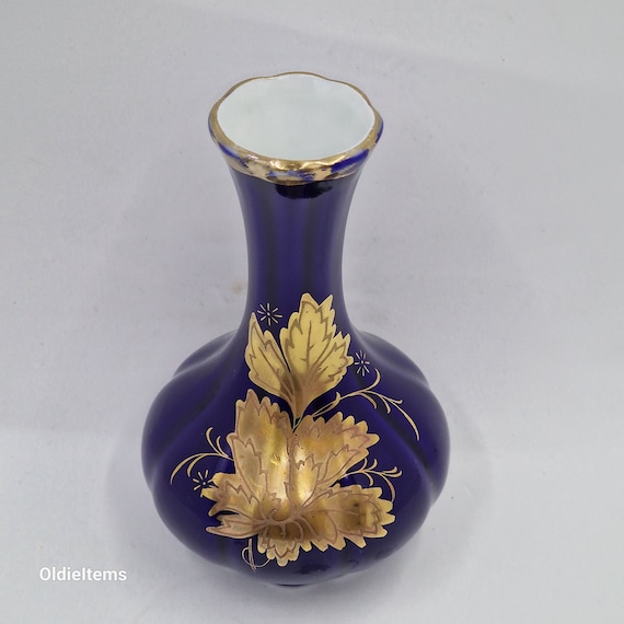 Vintage Royal KPM Bavaria Vase: Handmade Cobalt Blue Porcelain