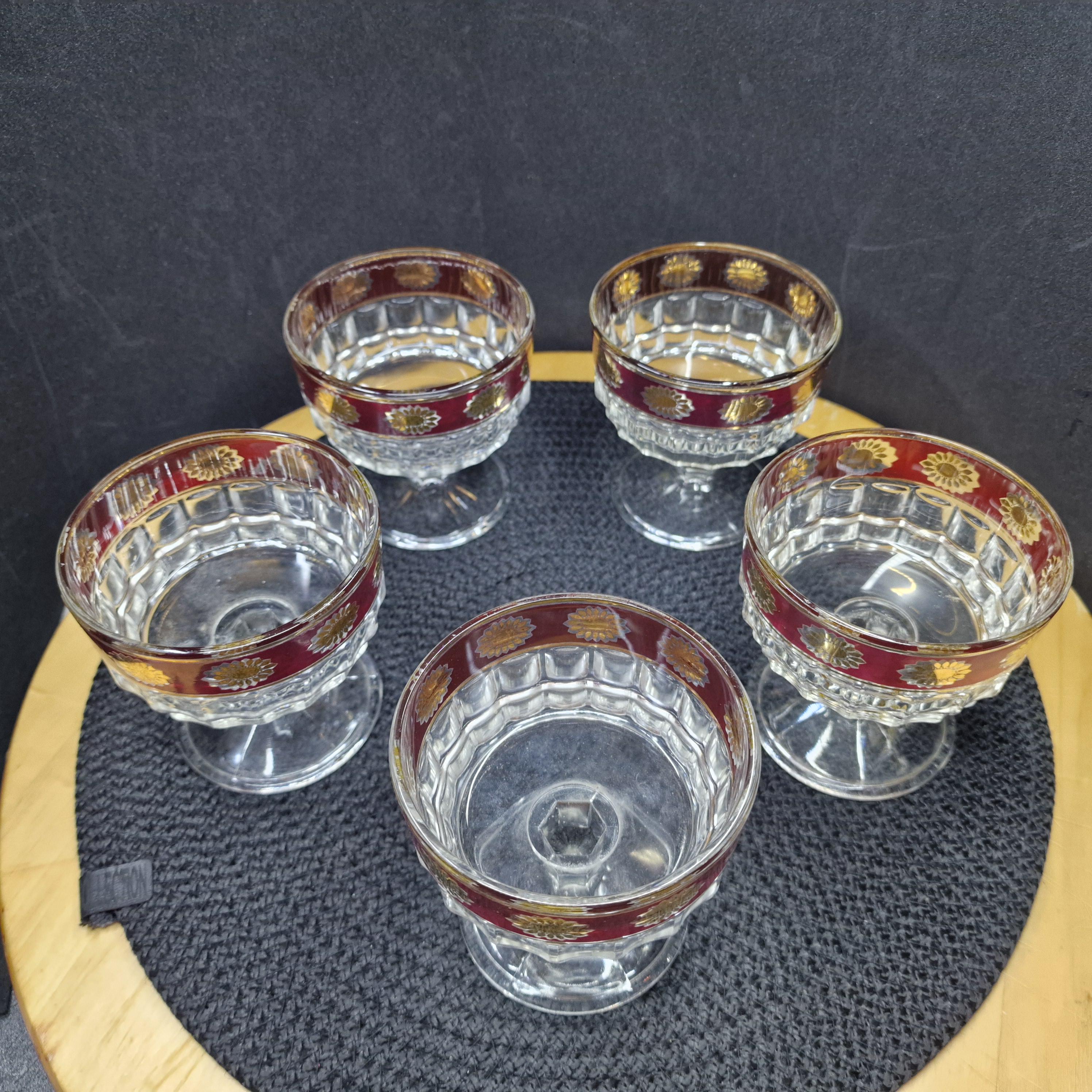 Green with gold trim wine glasses - Etsy 日本
