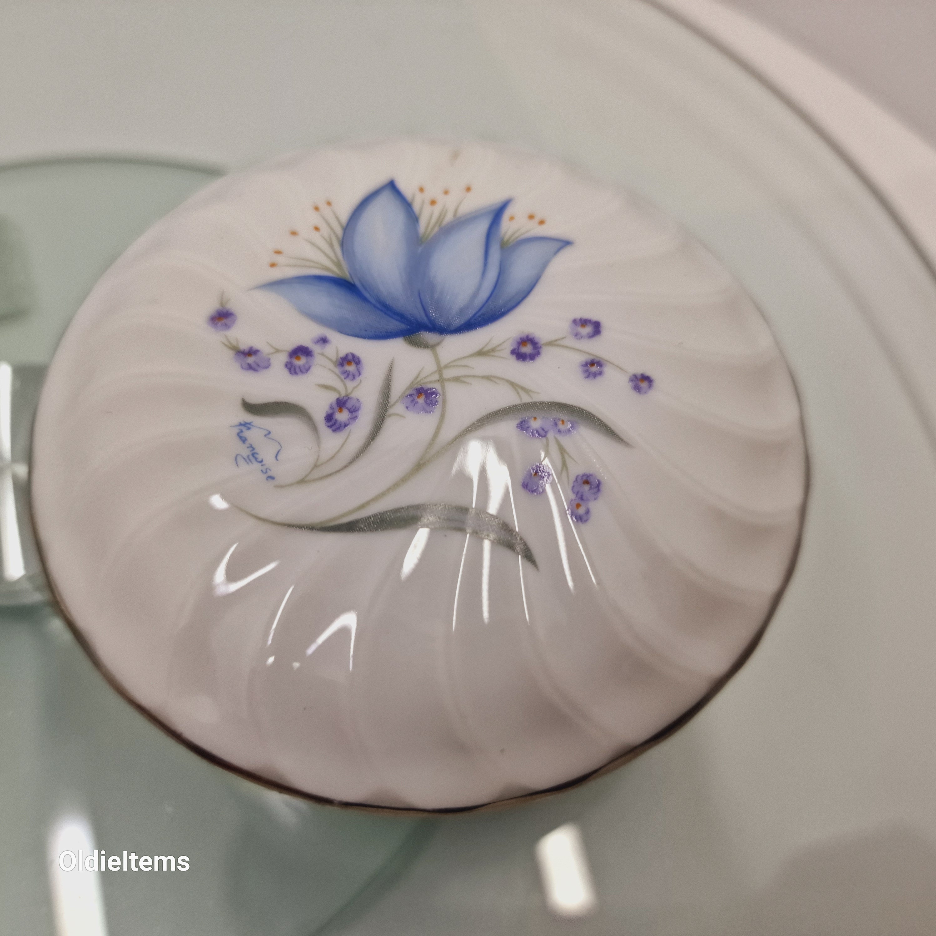 【e】フランスリモージュ　花柄小物入れ　ふたつセット リモージュ 陶器の小物入れ 黒フレーム花柄 Limoges - soracoya（空小屋）