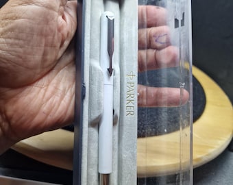 Used White Parker Fountain Pen - Silver Trim, Original Case