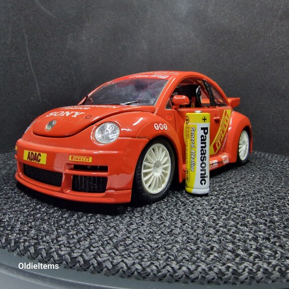 ミニカー VW ニュービートル CUP 1999 Burago Volkswagen New Beetle Cup Diecast Model Car (1/18
