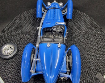 Bburago Bugatti Type 59 (1934) Diecast Model Car - Blue, 1:18 Scale