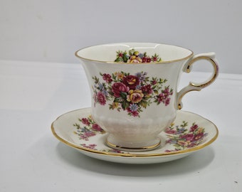 Vintage Paragon Blume Essential Teetasse und Untertasse.