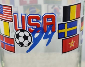 Vintage USA 94 World Cup Commemorative Glass with International Flags