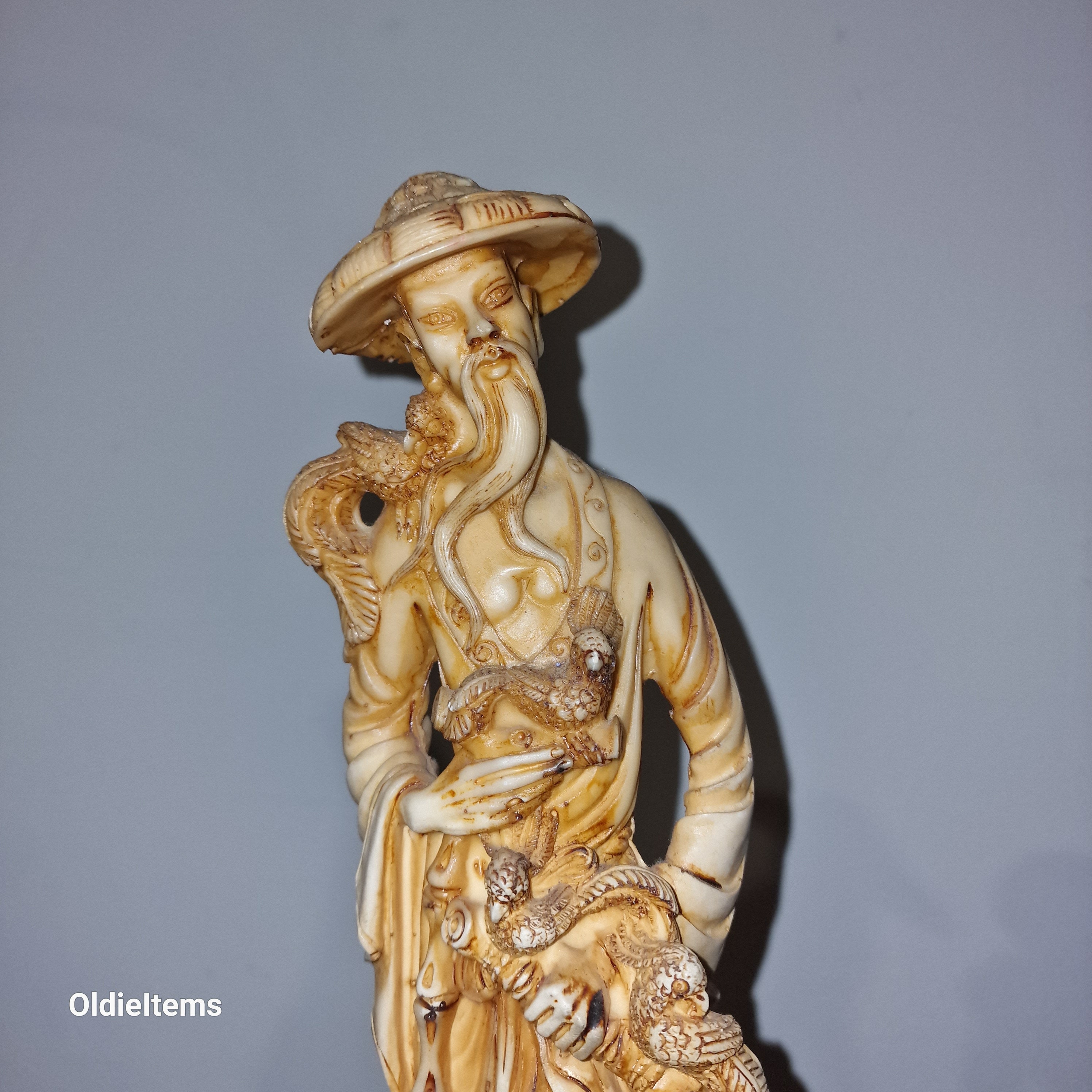 LOT DE DEUX Anciennes Statues Chinoise En Resine Asie Asiatique LOT DE DEUX Anciennes Statues Chinoise En Resine Asie Asiatique