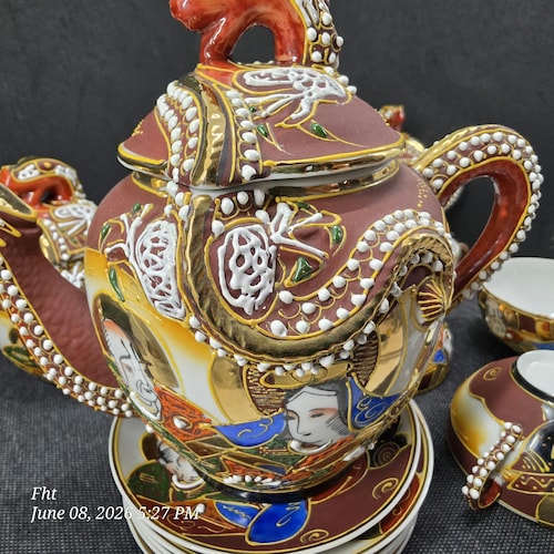 白伊万里焼 生姜壺：蓋付き花瓶（15cm） - Etsy 日本