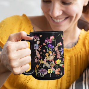 Black Pressed Flowers Mug, Vintage Botanical Tea Cup, Floral Nature Mug, Boho Wildflowers Cottagecore Coffee Mug, Gift For Her, Boho Style