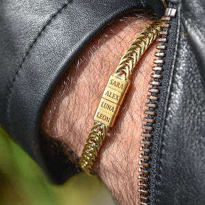 Gepersonaliseerde herenkralenarmband voor jubileumarmband met kindernaaminitialen Cadeau voor vader echtgenoot