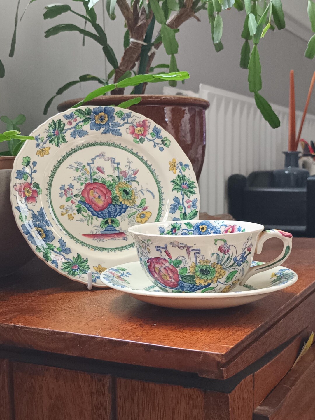Strathmore Pattern Lovely Rare Vintage Masons