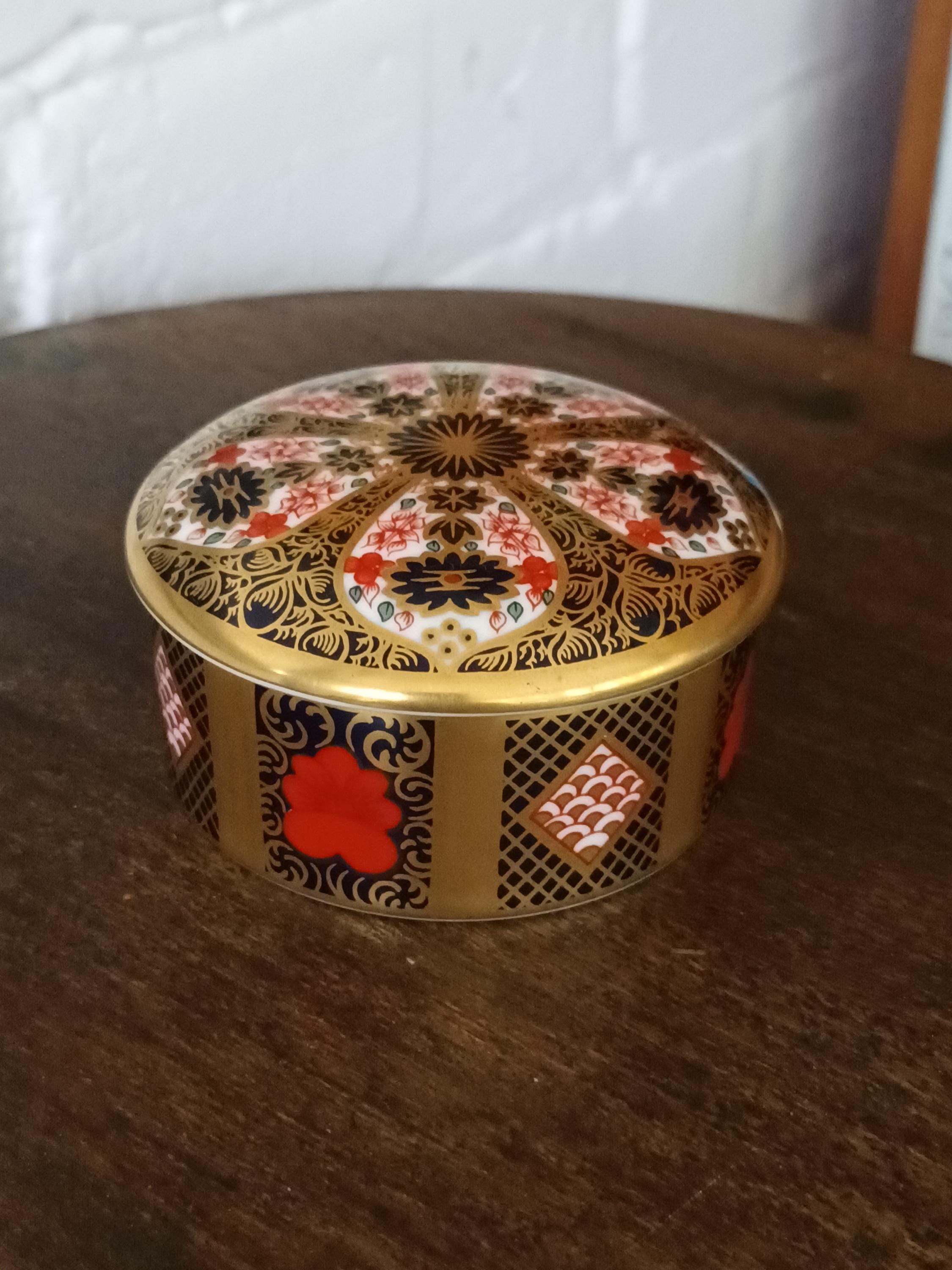 Royal crown derby english bone china 1128 - Etsy 日本