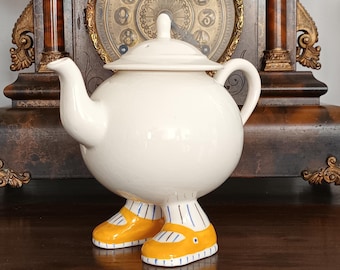 Carltonware Walking Teapot: Hand-painted English Pottery, Red