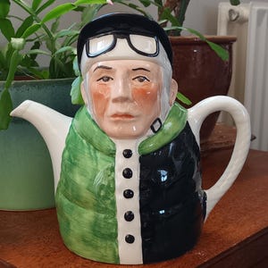 Fabulous Rare Vintage English Ceramic Tony Woods large Horse racing Jockey teapot C1970s in super condition
