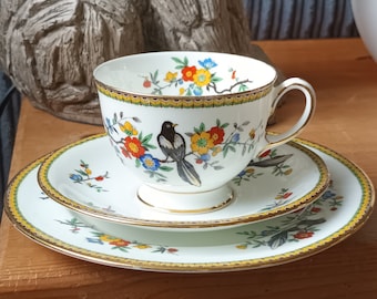 Beautiful rare Vintage Aynsley Fine China " Song bird and Floral " Trio tea set C1950s in super condition