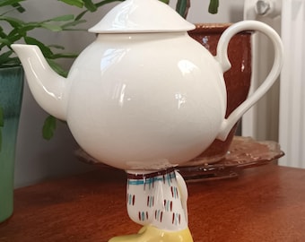 ＊Carlton ware walking Tea Pot＊ Vintage Carlton Ware Walking Ware Tea Pot Mary Janes 1970s
