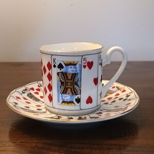 Schöne Vintage Staffordshire Elizabethan Fine Bone China Spielkarten Mokkatasse Kaffeetasse und Untertasse. um 1970 in sehr schönem Zustand