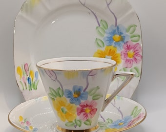 Piękny rzadki zestaw Art Deco Pheonix English Fine China Trio. Filiżanka do herbaty, spodek i talerzyk do herbaty z lat 30. XX wieku w doskonałym stanie