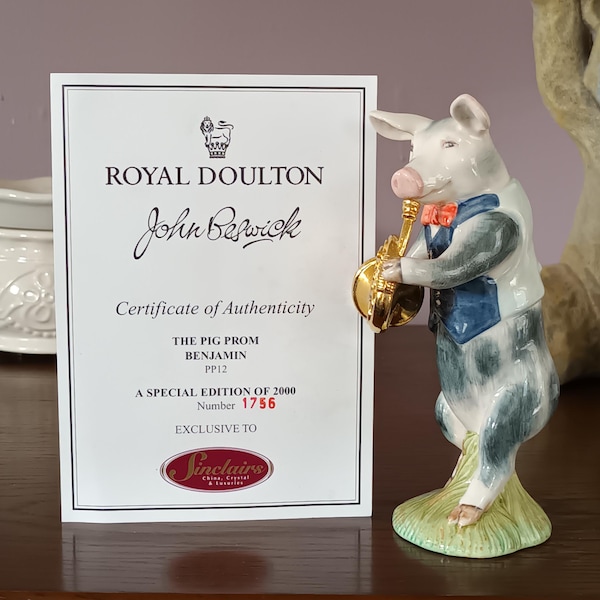 Fabulous Rare Vintage Original Box  Beswick English Ceramic Promenade Pig Band member "Benjamin french horn" PP12 C1980s in super Condition