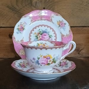 Beautiful Rare Royal Albert Lady Carlyle  English fine bone china Cup Saucer teaplate trio tea Set pink roses C1950s in super condition