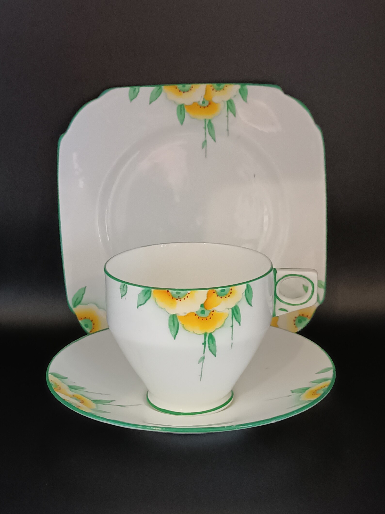 Photo inspiration: Beautiful Rare Vintage Art Deco Trio Tea Set Teacup Saucer Photo Inspiration