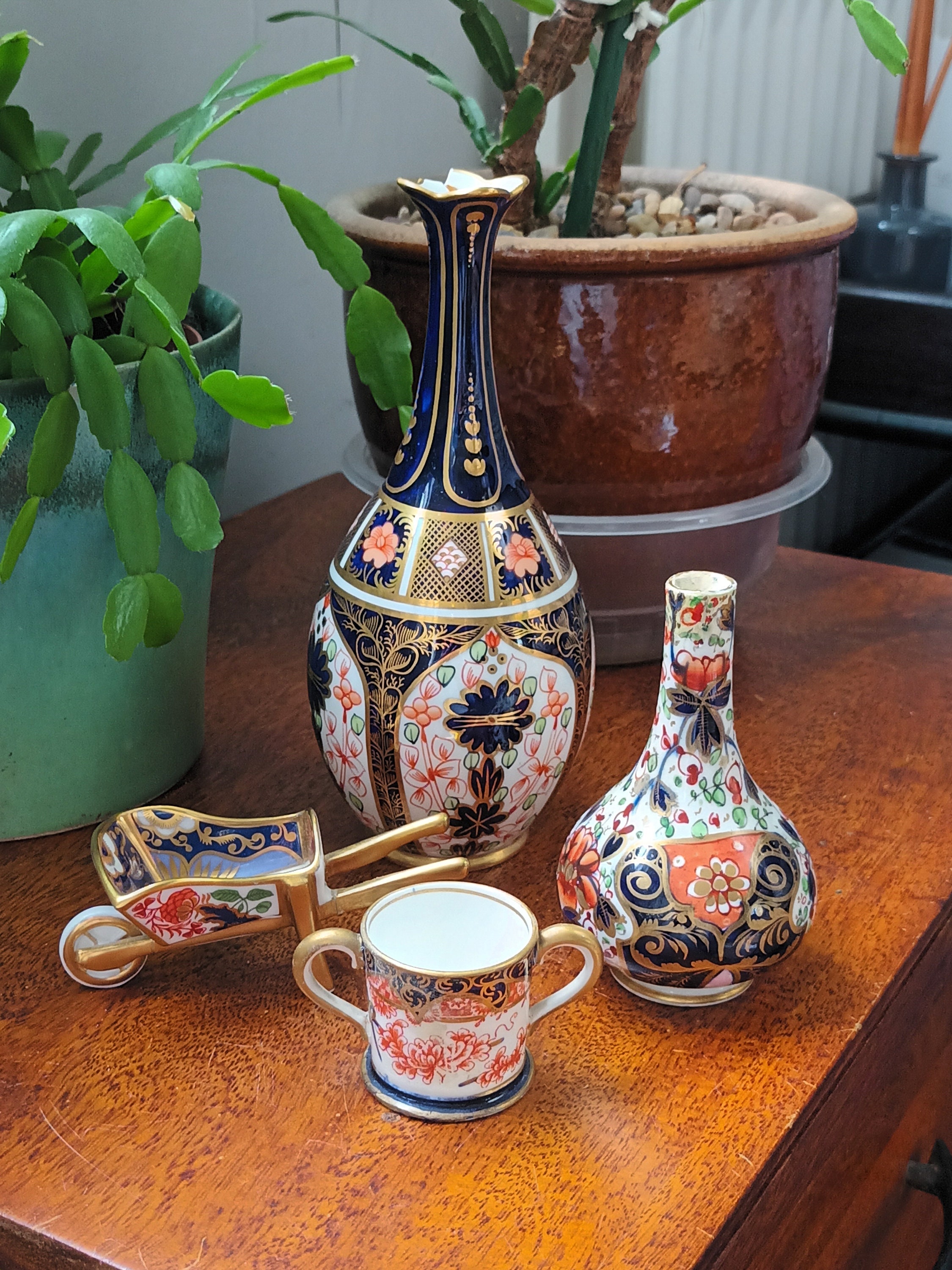 【お気にいる】 Vase, Bud 2 , Pieces 4 Derby Crown Royal 1 1 and Cup Loving 工芸品