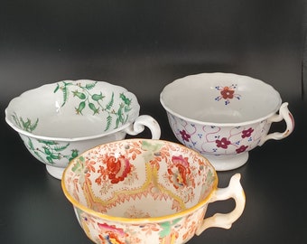 3 belles tasses à thé antiques rares en porcelaine anglaise peintes à la main des années C1850 en bel état