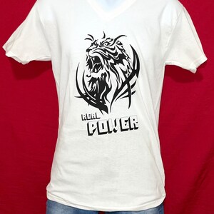 T-shirt lion pattern