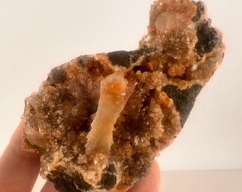 Chabazite Stilbite Geode: Deccan Traps Zeolite Crystal, India